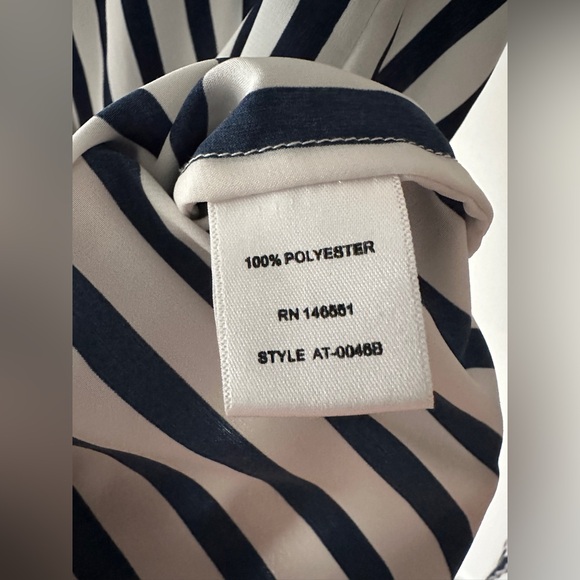 Striped button blouse - Picture 4 of 6